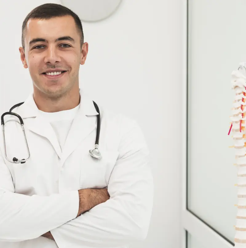 Médico recomendando suplemento